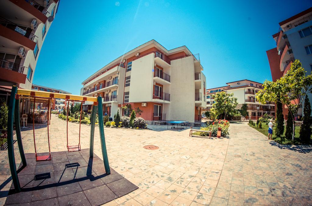 Privilege Fort Beach Apartments Sveti Vlas Exterior foto